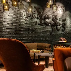 Hotel One